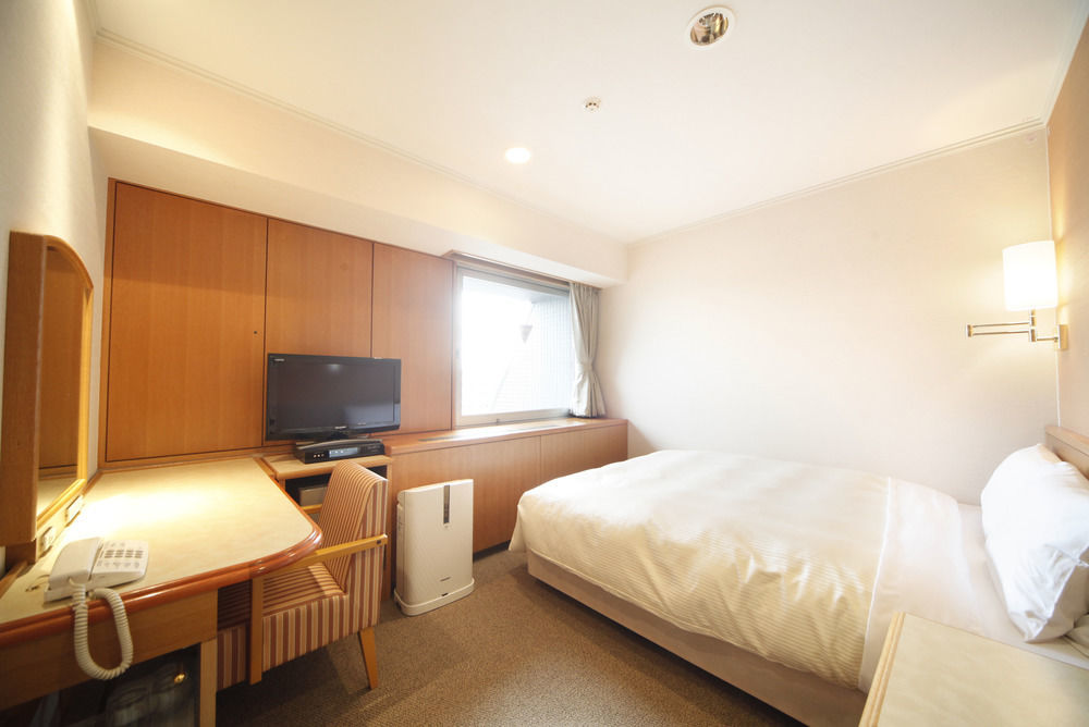 Vessel Inn Ueno Iriya Station Tokyo Exterior photo